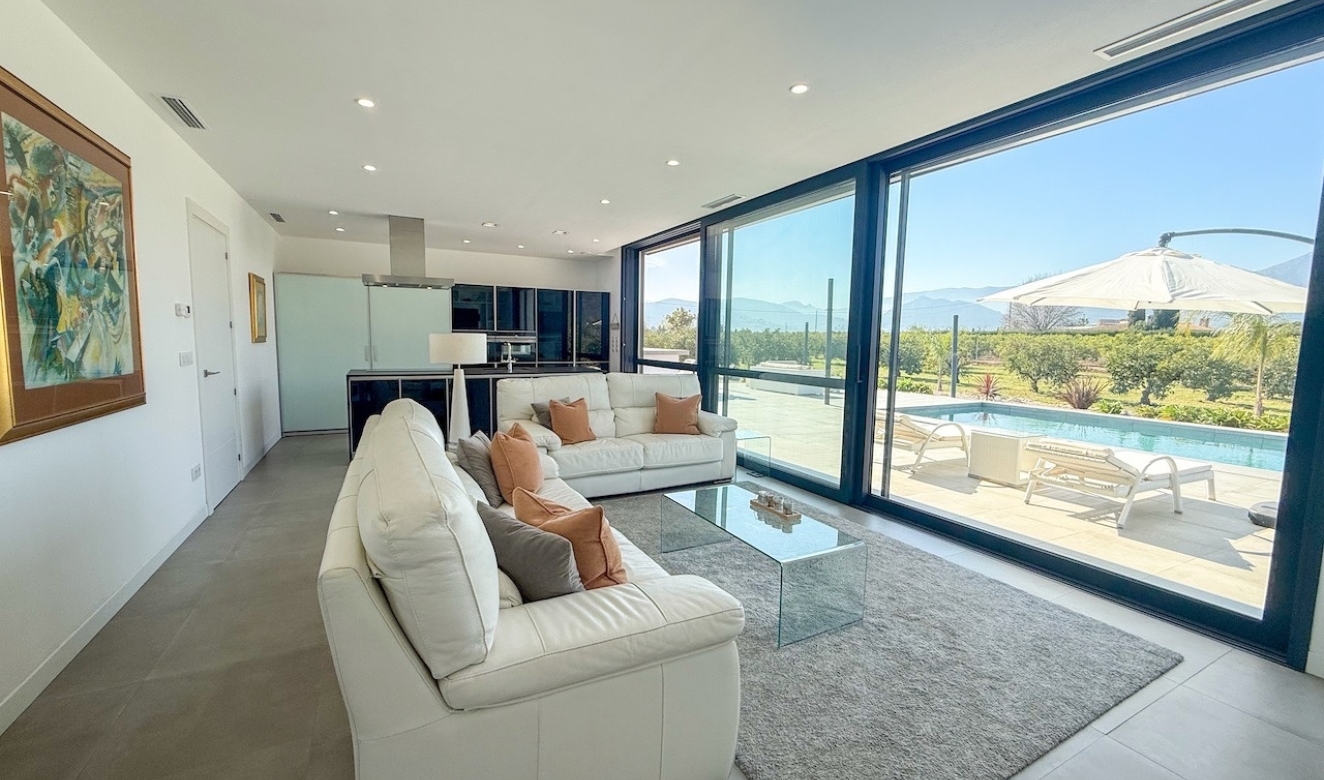 Resales - Villas - Tormos