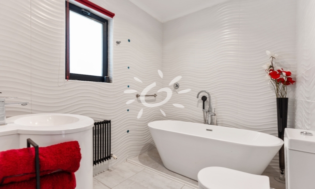 Resales - Villas - Moraira - Alicante