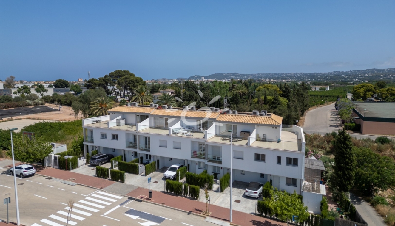 Reventas - Casas de Pueblo - Bungalows - Adosados - Javea