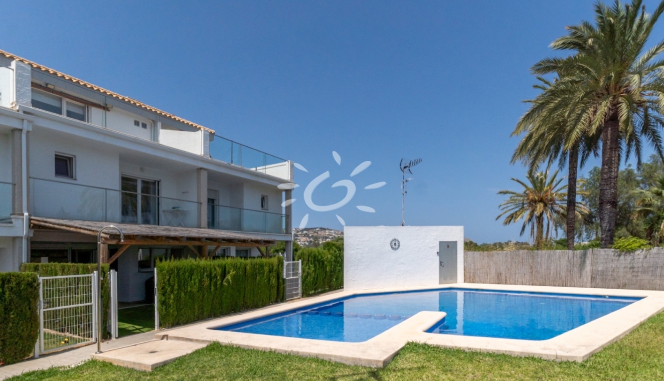 Reventas - Casas de Pueblo - Bungalows - Adosados - Javea