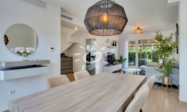Reventas - Casas de Pueblo - Bungalows - Adosados - Javea