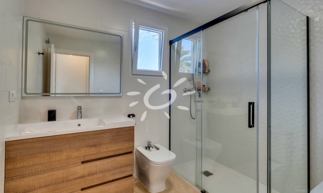 Reventas - Casas de Pueblo - Bungalows - Adosados - Javea