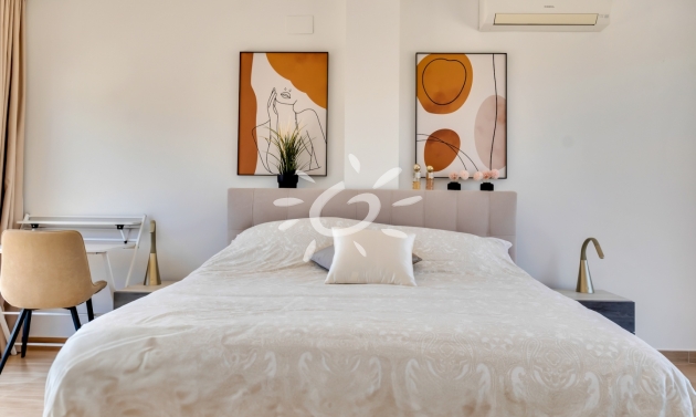 Reventas - Casas de Pueblo - Bungalows - Adosados - Javea