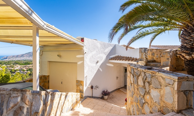 Reventas - Villas - Chalets - L'Alfàs del Pi - Escandinavia - Cautivador