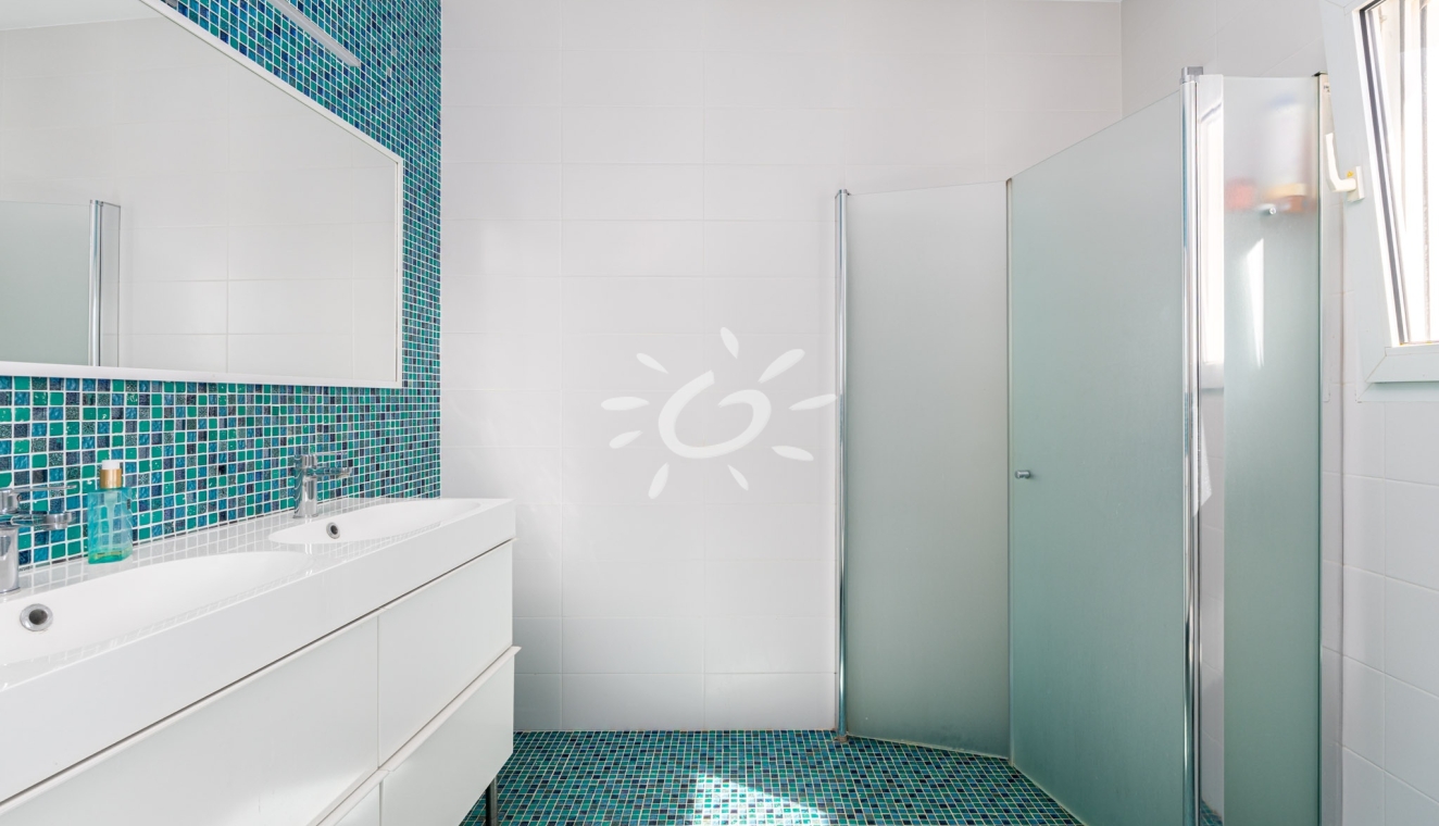 Reventas - Villas - Chalets - L'Alfàs del Pi - Escandinavia - Cautivador