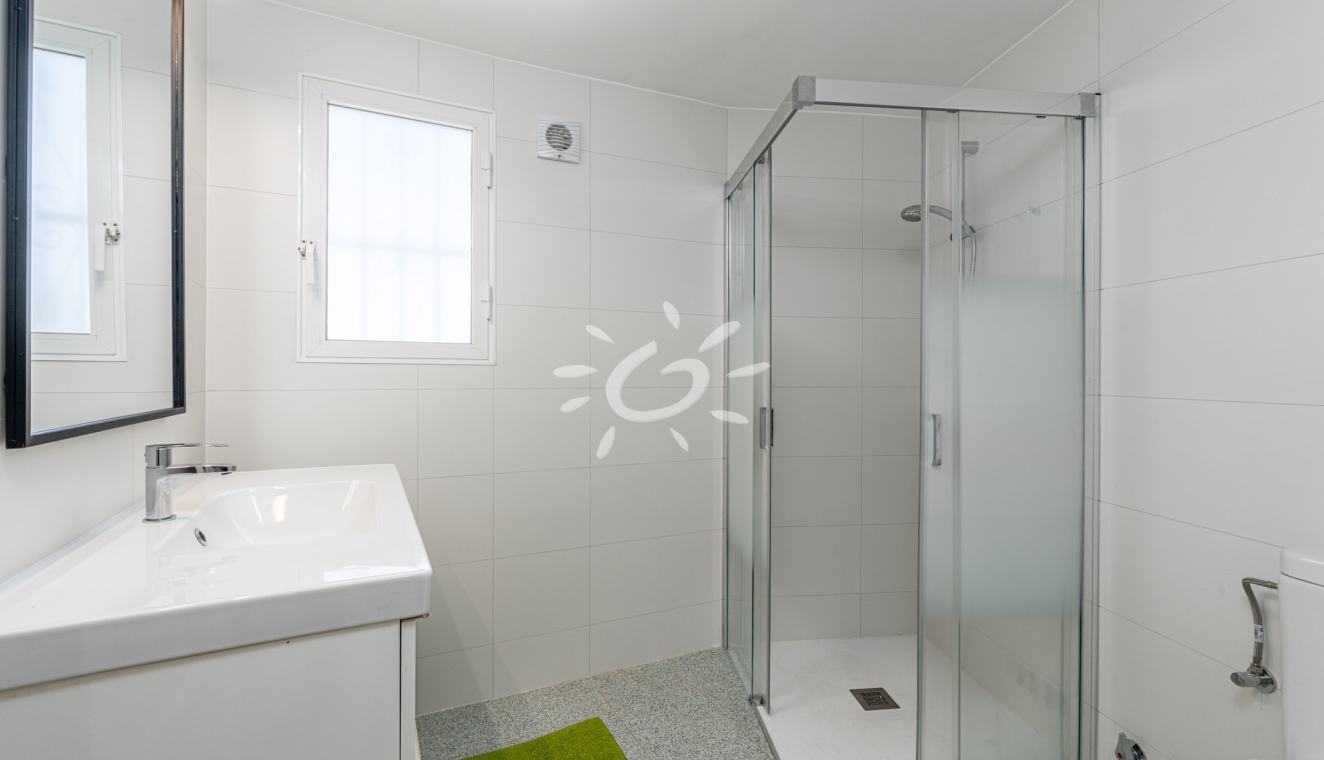 Reventas - Villas - Chalets - L'Alfàs del Pi - Escandinavia - Cautivador