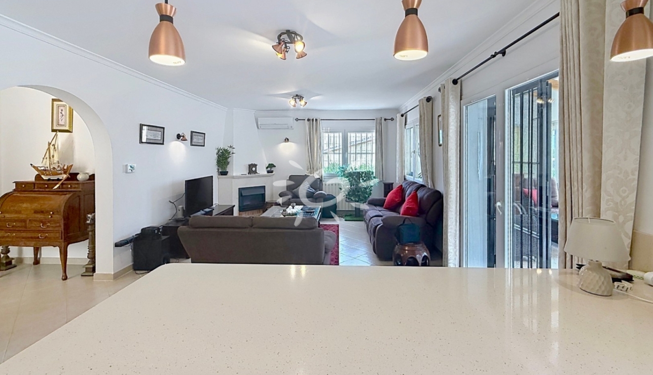Reventas - Casas de Pueblo - Bungalows - Adosados - Benitachell - Alicante