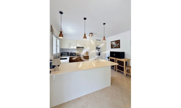 Reventas - Casas de Pueblo - Bungalows - Adosados - Benitachell - Alicante