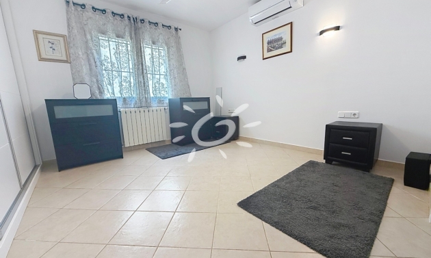 Reventas - Casas de Pueblo - Bungalows - Adosados - Benitachell - Alicante