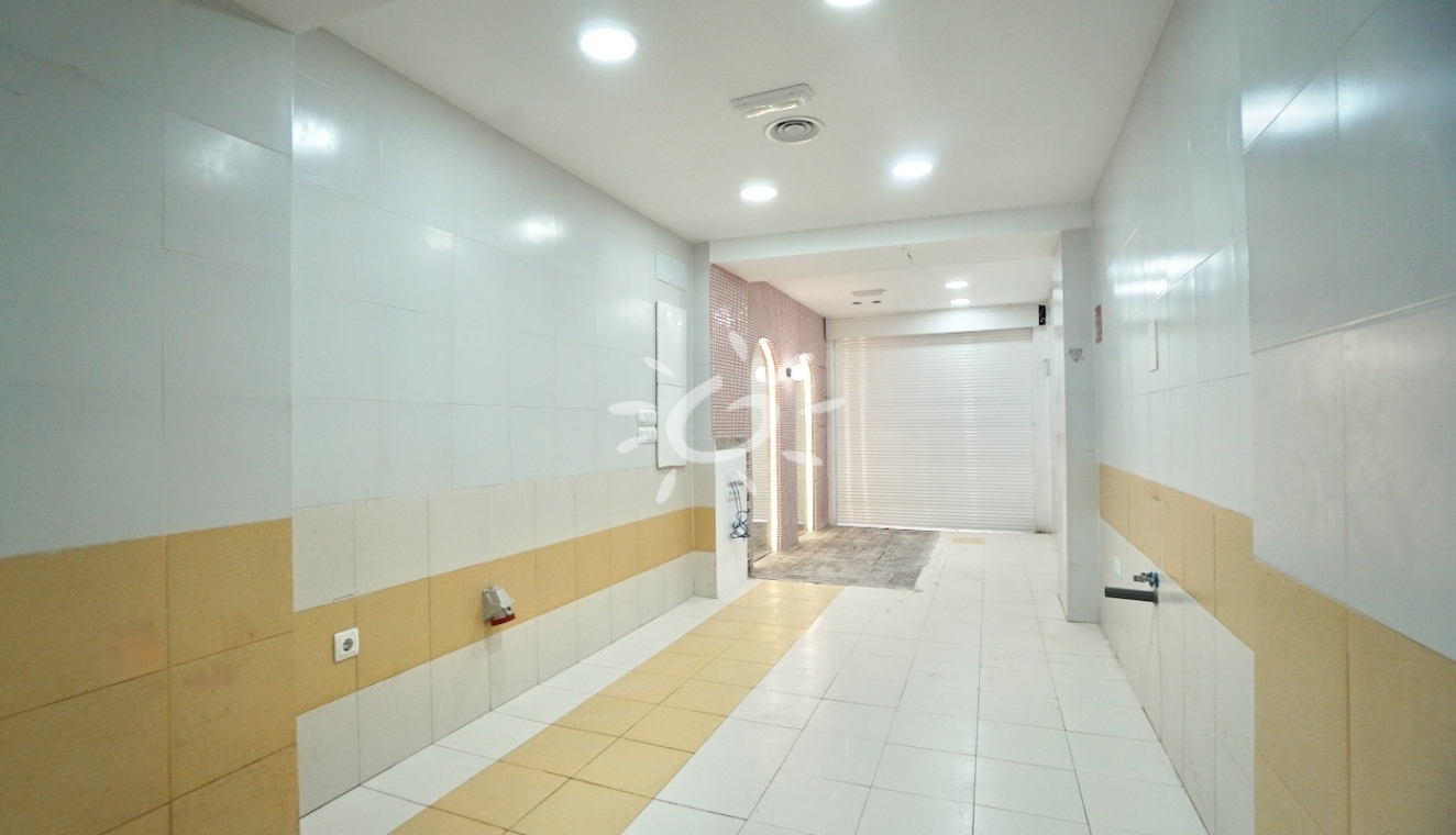 Reventas - Local Comercial - Moraira - Casco Urbano