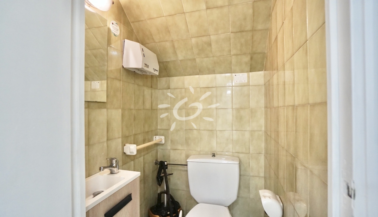 Reventas - Local Comercial - Moraira - Casco Urbano