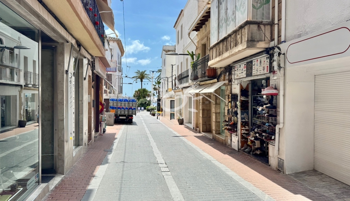 Reventas - Local Comercial - Moraira - Casco Urbano