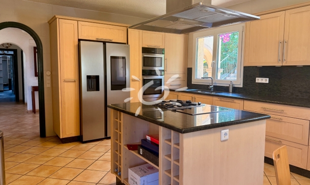 Bestaande woningen - Villas - Javea