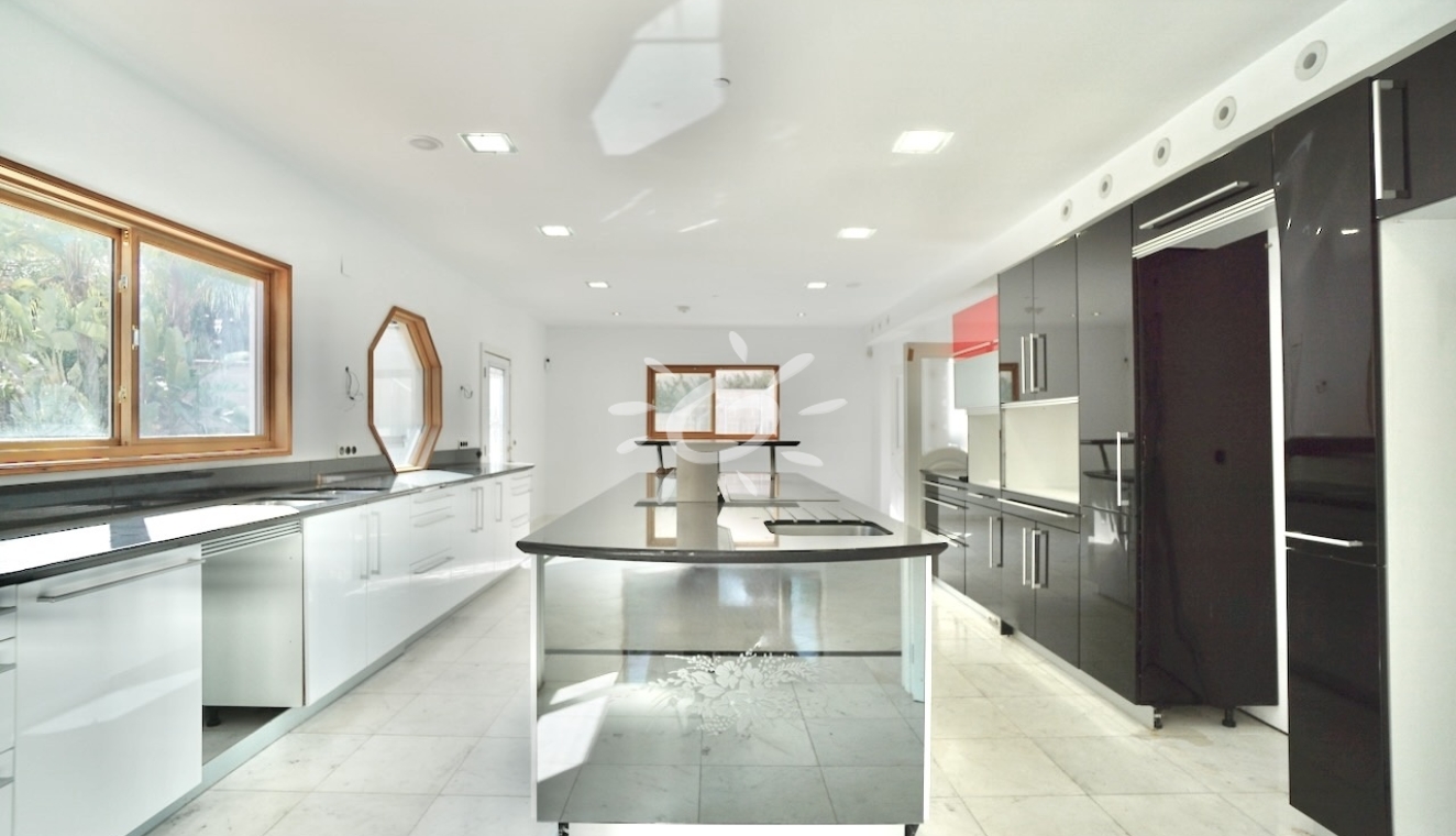 Resales - Villas - Benahavís - El Paraiso Alto