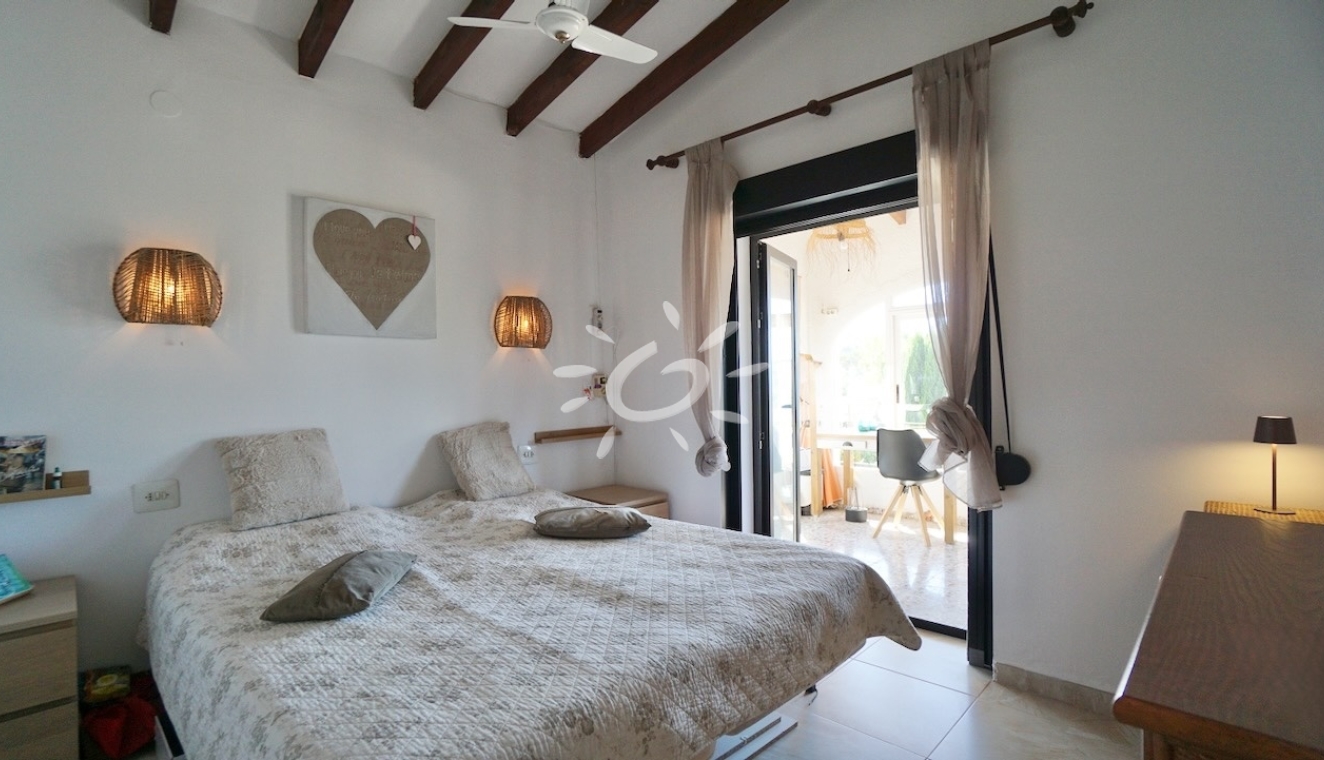 Reventas - Villas - Chalets - Moraira - La Sabatera