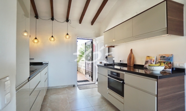Reventas - Villas - Chalets - Moraira - La Sabatera