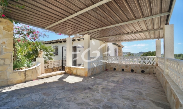 Reventas - Villas - Chalets - Moraira - La Sabatera