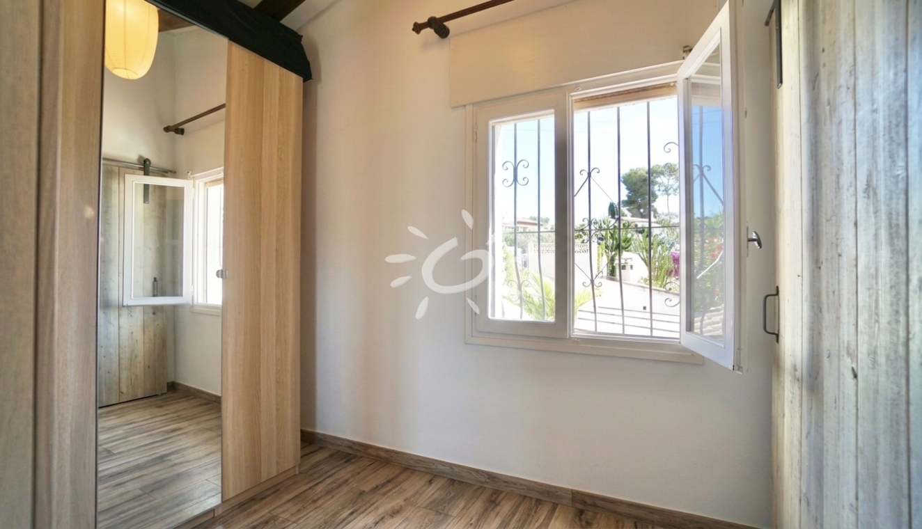 Reventas - Villas - Chalets - Moraira - La Sabatera