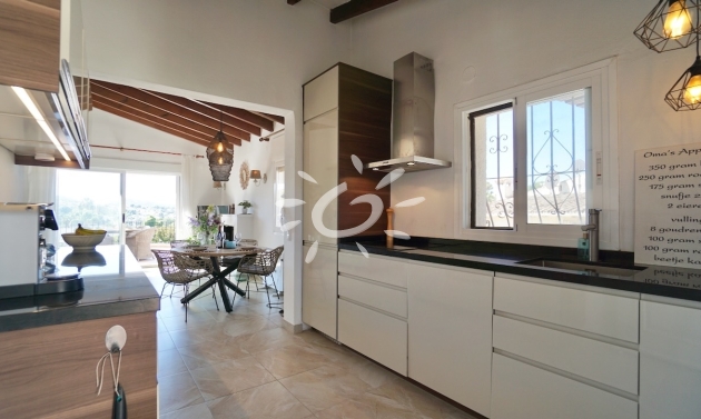Reventas - Villas - Chalets - Moraira - La Sabatera