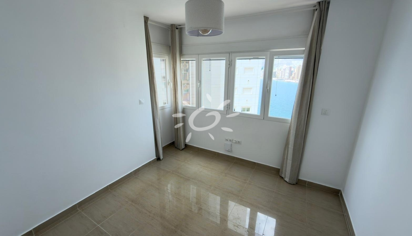 Resales - Apartments - Flats - Benidorm - 1ª Linea