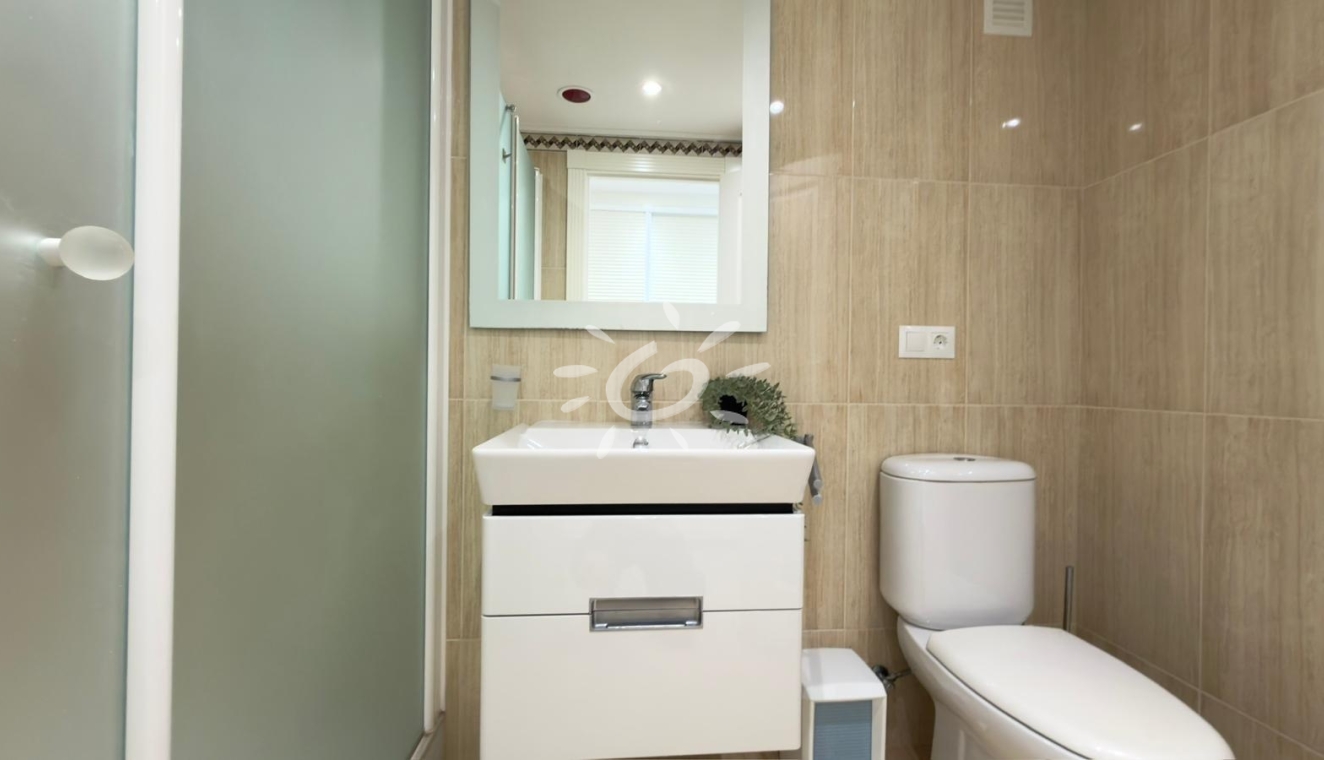 Resales - Apartments - Flats - Benidorm - 1ª Linea